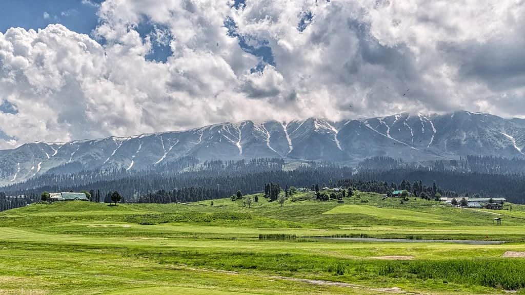 Gulmarg Snow & Ski Break